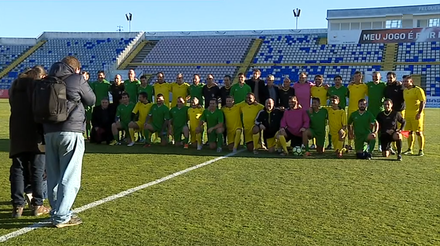 Jogo solidário de futebol