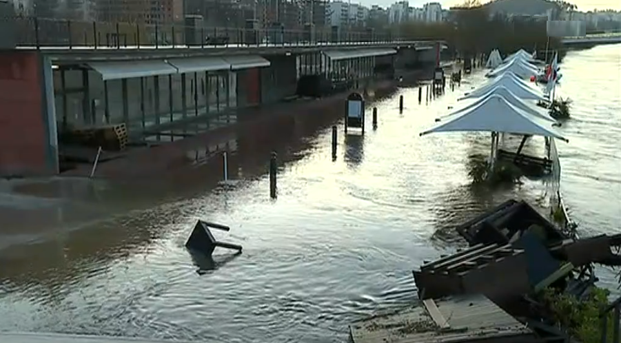 Descargas da barragem da Aguieira afetam comércio em Coimbra