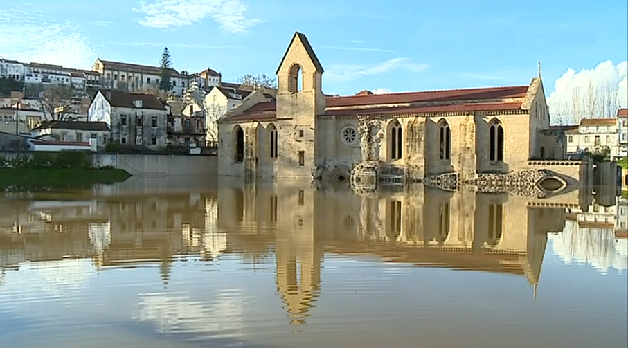 Rescaldo das cheias de Coimbra