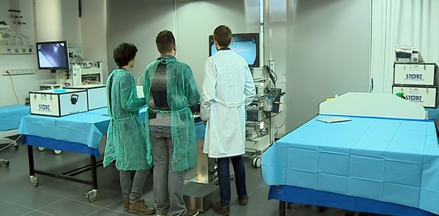 Universidade aberta ao ensino secundário I