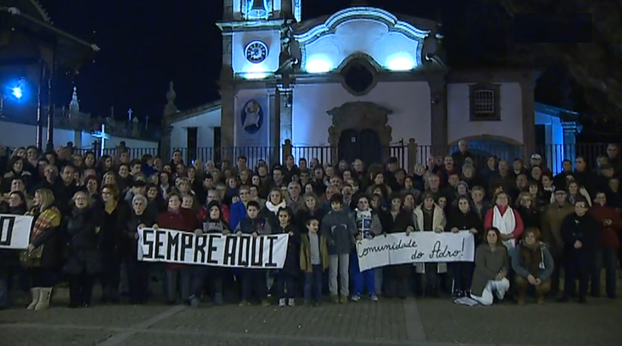 Vigília em Canelas pelo regresso do Padre Roberto