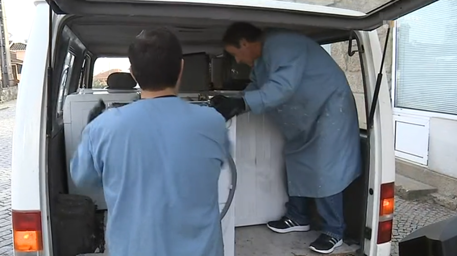 Recolha de lixo elétrico e eletrónico do projeto “Escola Eletrão”