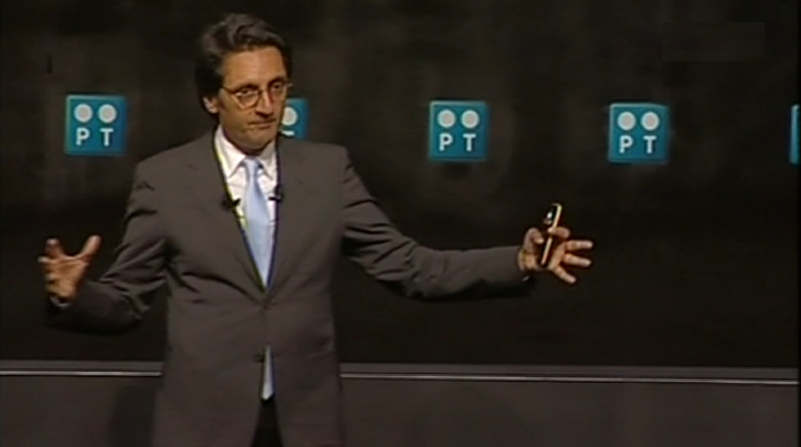 Pharol processa Zeinal Bava