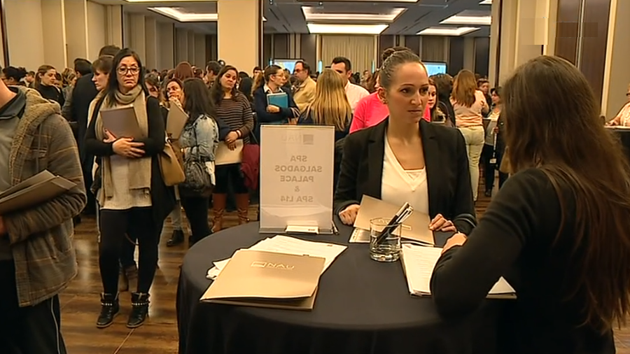 Procura de emprego no setor da hotelaria