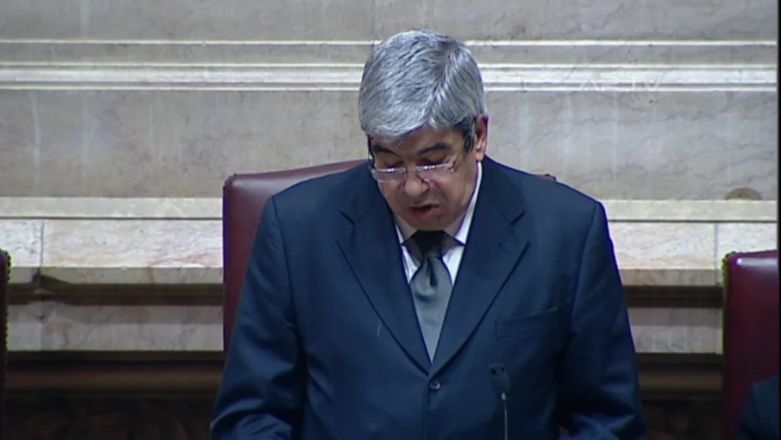 Pesar pela morte de Almeida Santos