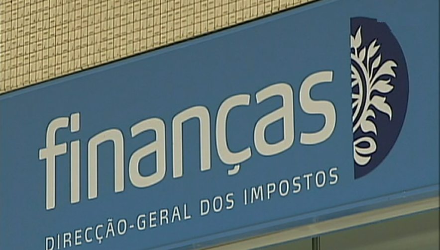 Contribuintes não recebem sobretaxa IRS 2015