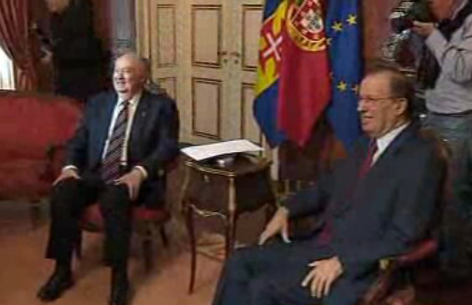 Alberto João Jardim pede demissão