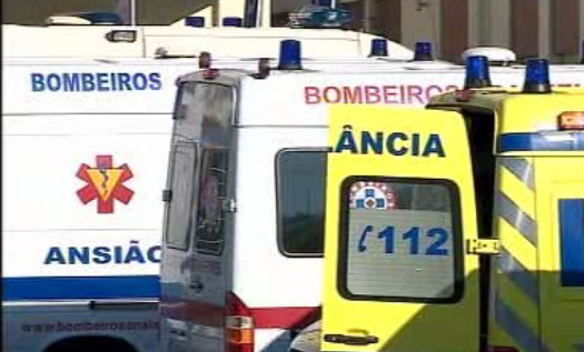 Falta de macas para transporte de doentes