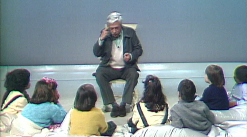 José de Carvalho conta “Os três Porquinhos”