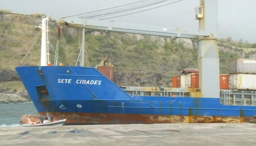 Problema no abastecimento à Ilha das Flores