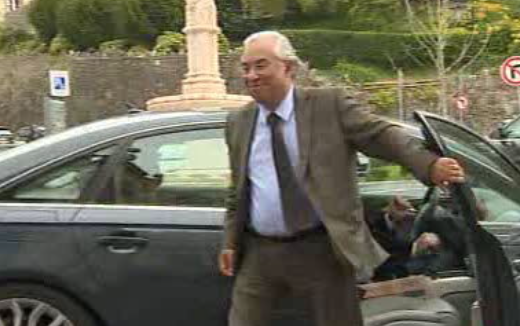 António Costa crítica Aníbal Cavaco Silva