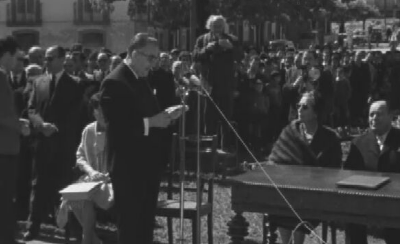Estátua de Bernardo Pinheiro Correia Melo