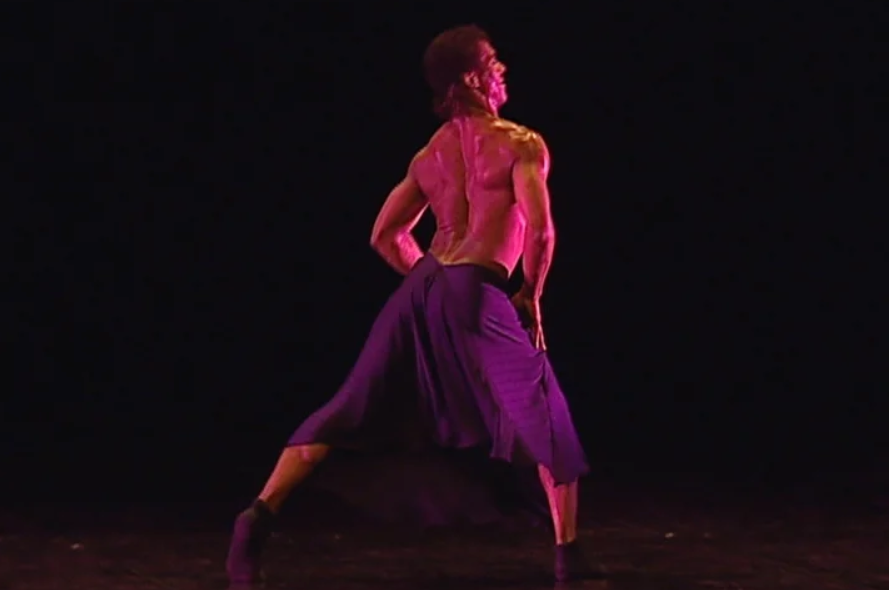 Homenagem aos bailarinos da extinta companhia da FCG