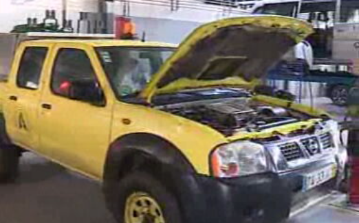 Veículo avariado dos sapadores florestais