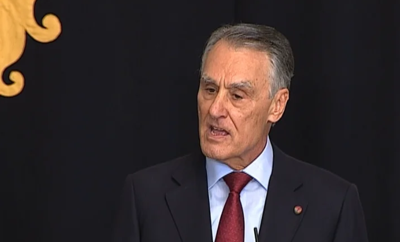 Presidente da República condecora autarcas