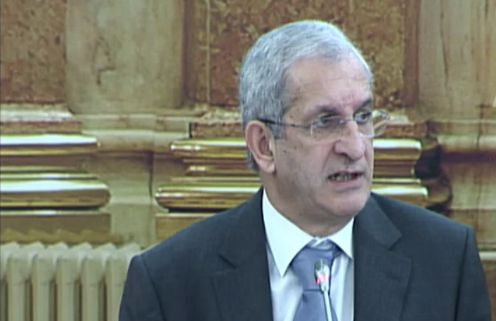 80 investidores terão tido informação privilegiada antes do colapso do BES