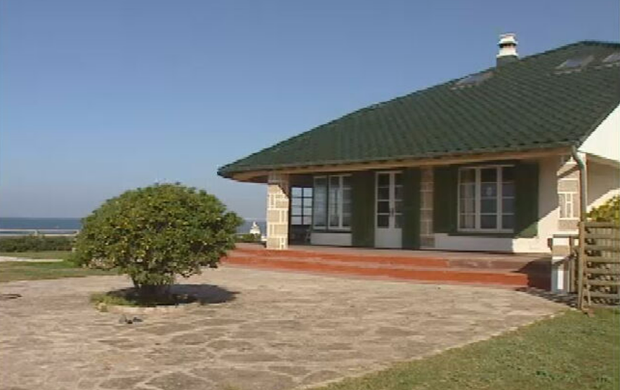 Derrocada na Praia da Areia Branca
