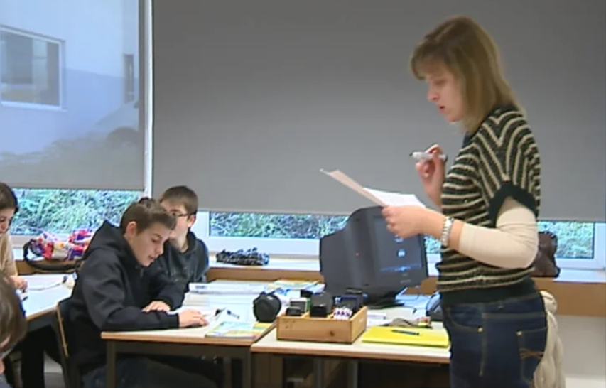 Redução do ensino do castelhano em Portugal