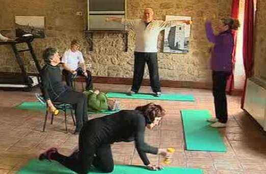 Ginástica para Seniores na aldeia de Castelo Novo