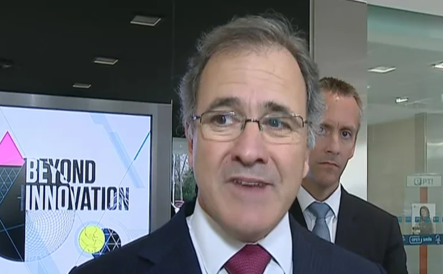 Ministro da Economia visita a Altice em Aveiro