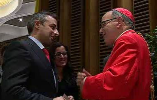 Cumprimentos ao Cardeal Português