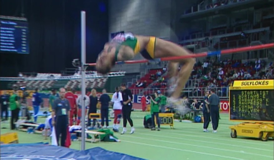 Atletismo: fim de carreira de Naide Gomes