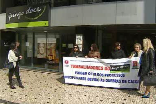 Manifestação de funcionários do Pingo Doce