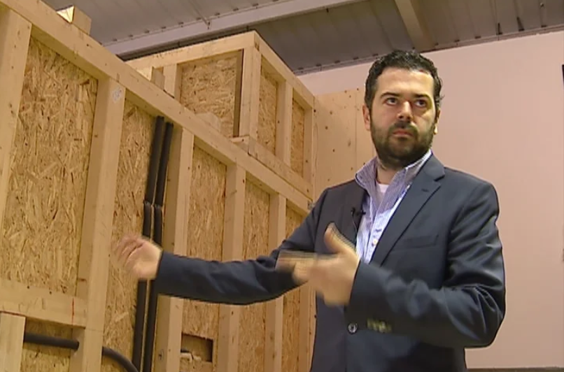 Casas de madeira pré-fabricadas