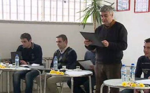 Oficina de leitura e escrita criativa na prisão