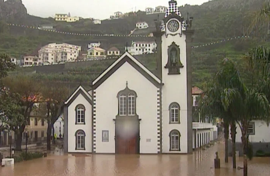 Projeto de monitorização de ribeiras da Ilha da Madeira