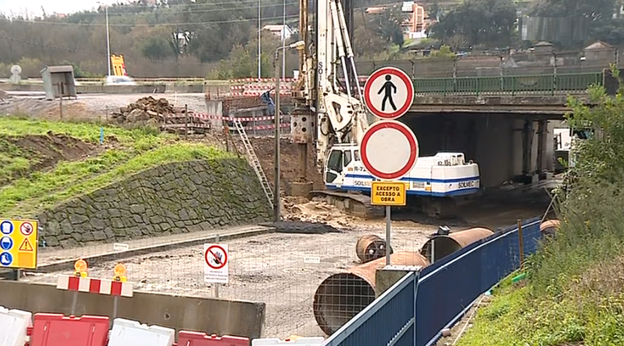 Polémica das obras na A1 em Gaia