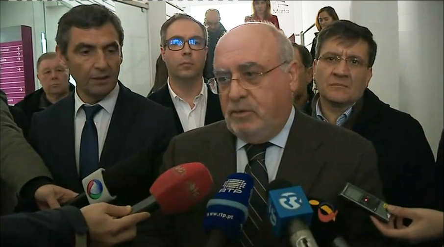 Capoulas Santos reúne com agricultores