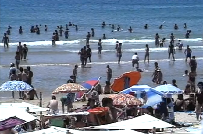 Veraneantes enchem as praias