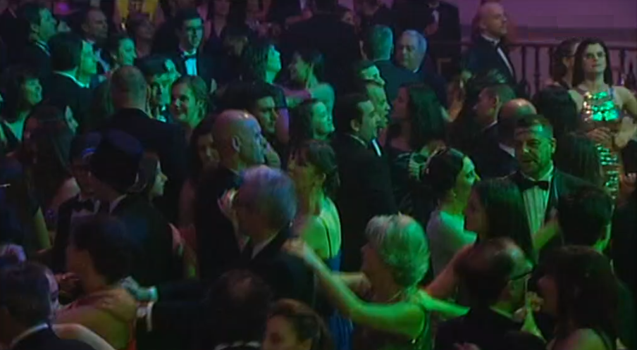 Carnaval: Baile de Gala no Coliseu Micaelense