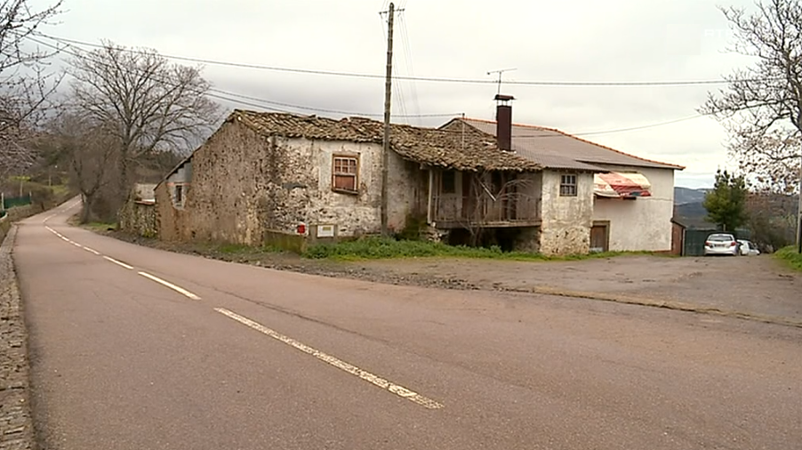 Processo judicial de despejo de casa de clérigos
