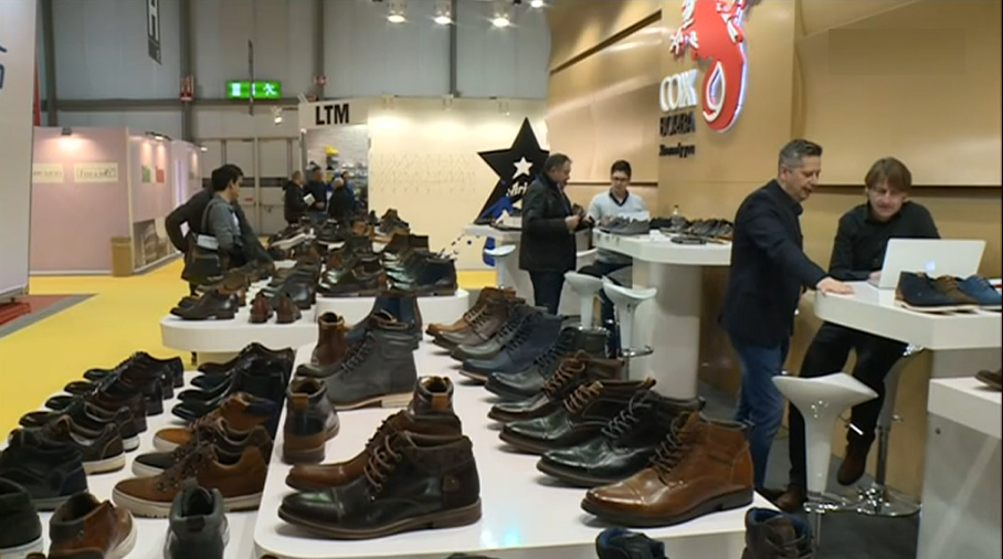 Feira Internacional do Calçado em Milão