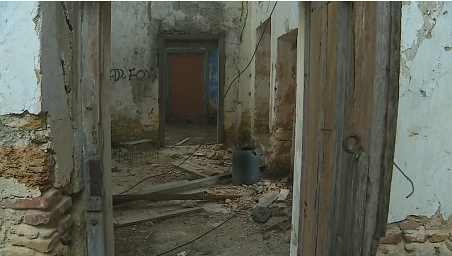 João Soares visita Palácio de Valflores em ruínas