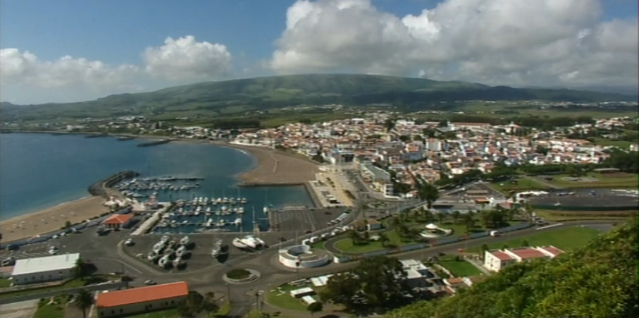 Câmara da Praia Vitória vs LNEC
