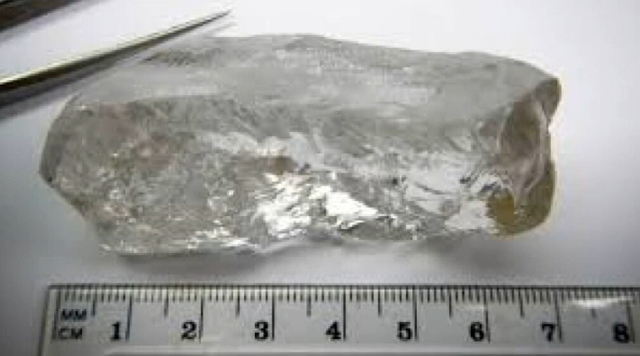 Diamante financia despesa pública