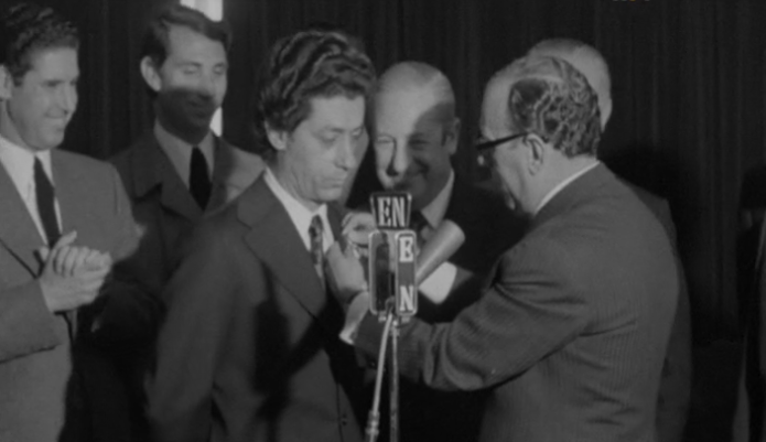 Rebelo de Sousa condecora Diamantino Viseu