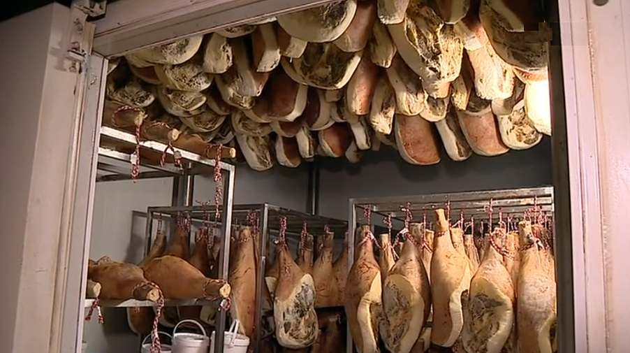 Preparativos para a Feira de Enchidos de Monchique II