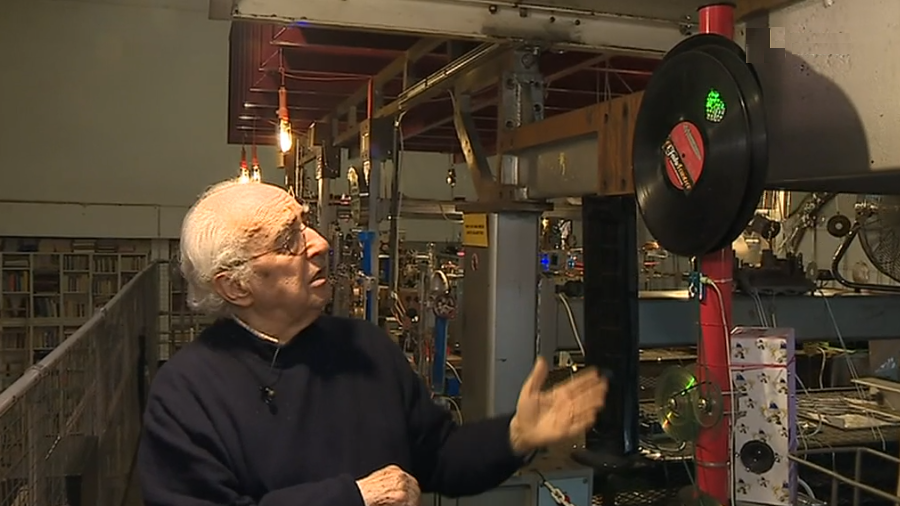 Exposição de brinquedos e arte cinética I