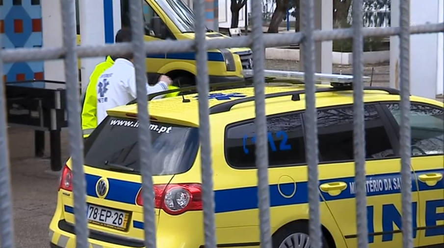 Intoxicação alimentar na escola básica Sophia de Mello Breyner