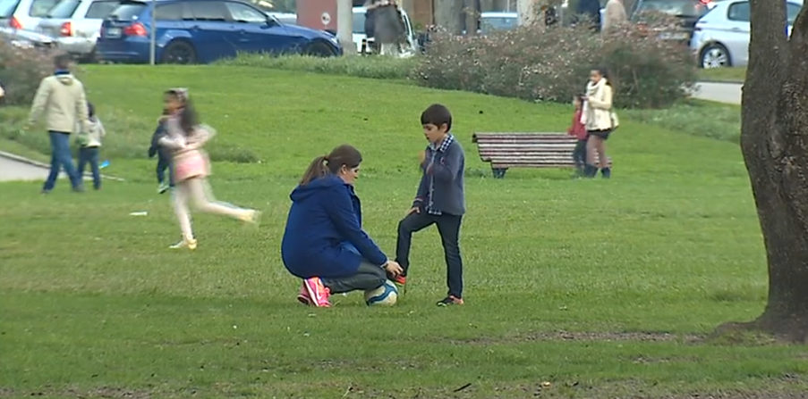 OE 2016 prevê dedução fixa por filho no IRS