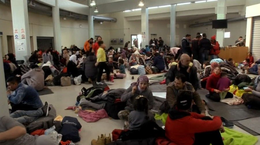 Contestação à falta de ajuda aos refugiados