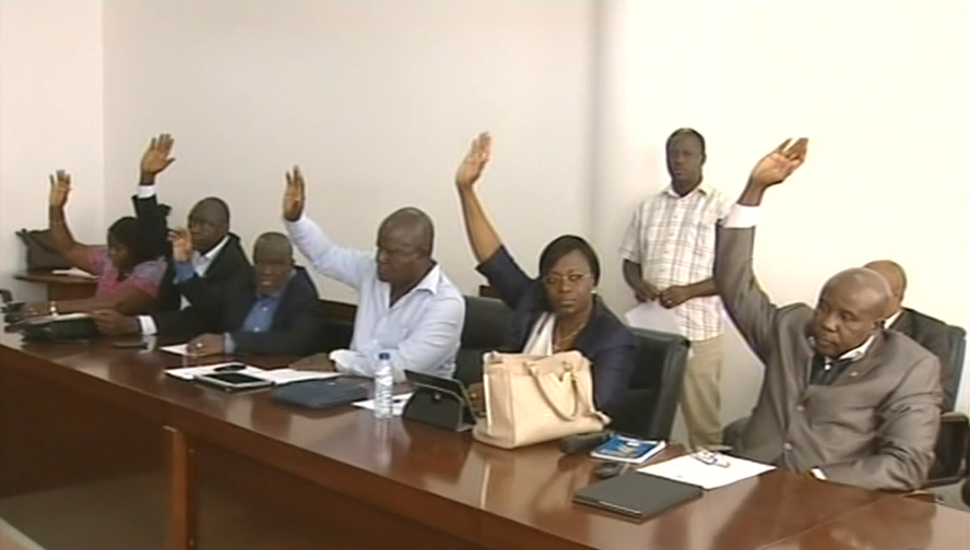 Crise com a expulsão dos deputados do PAIGC