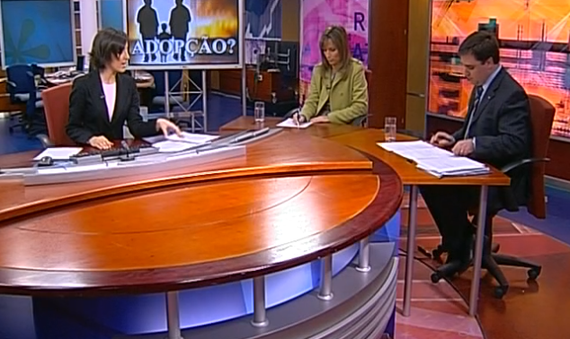 Casal Homossexual pode adotar ou não?