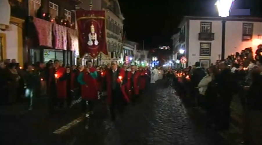 Procissão das Velas na Ilha Terceira