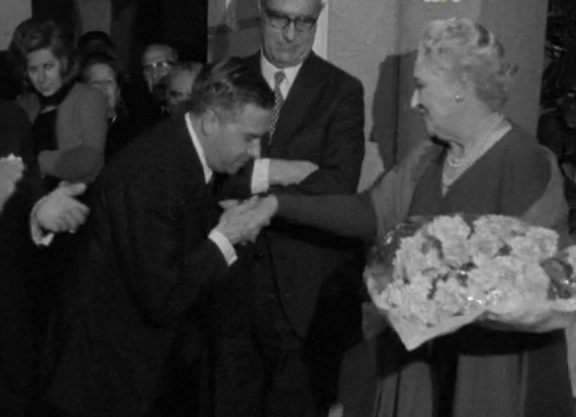 Peça de teatro e entrega de prémios em Lisboa