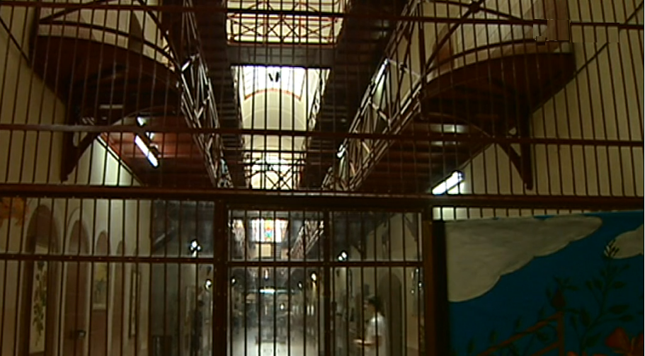 Sobrelotação das cadeias